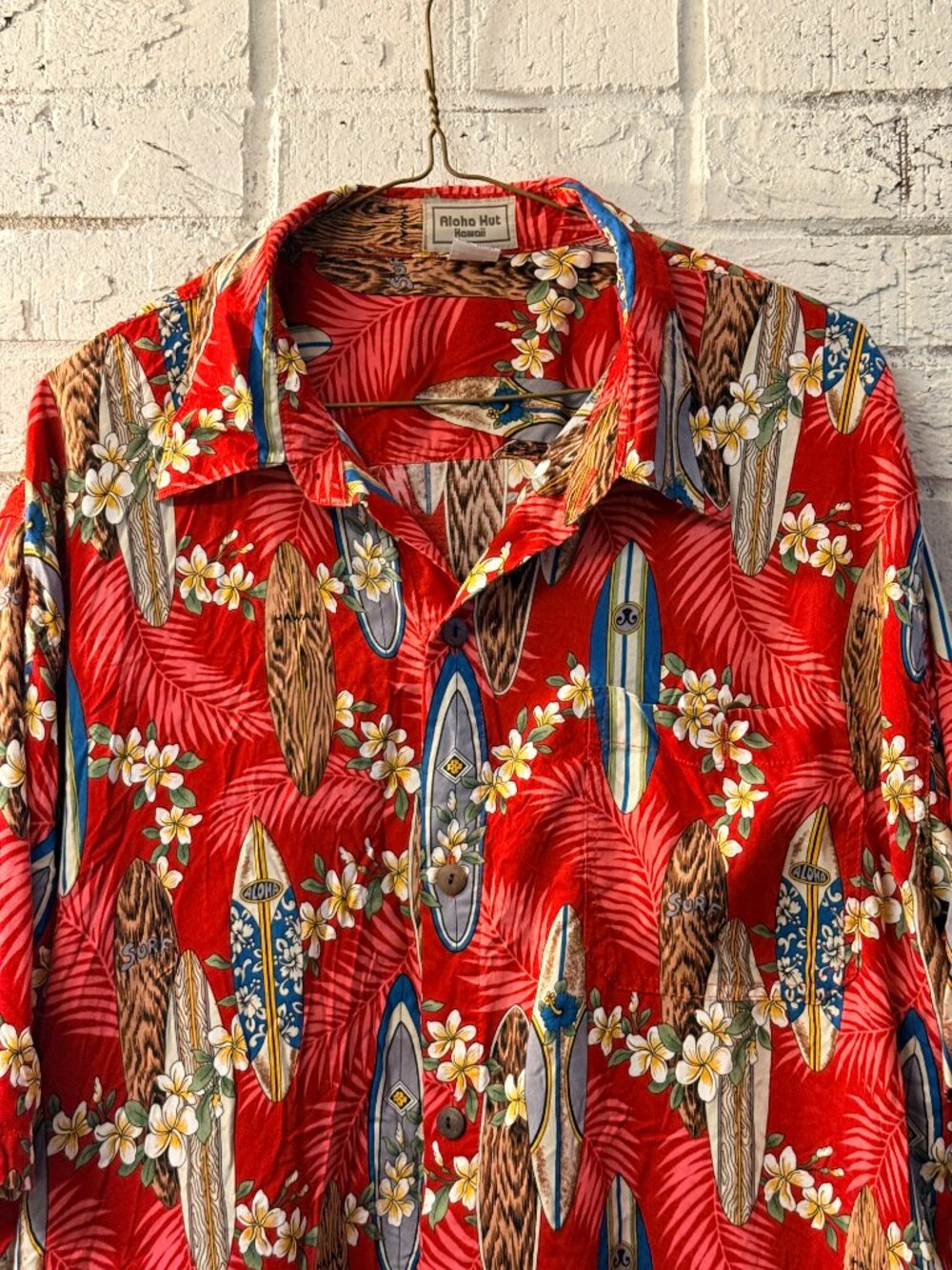 Aloha Hut Hawaii Surfboard Hawaiian Shirt XXL Red Rayon Aloha Camp Shirt Tropica